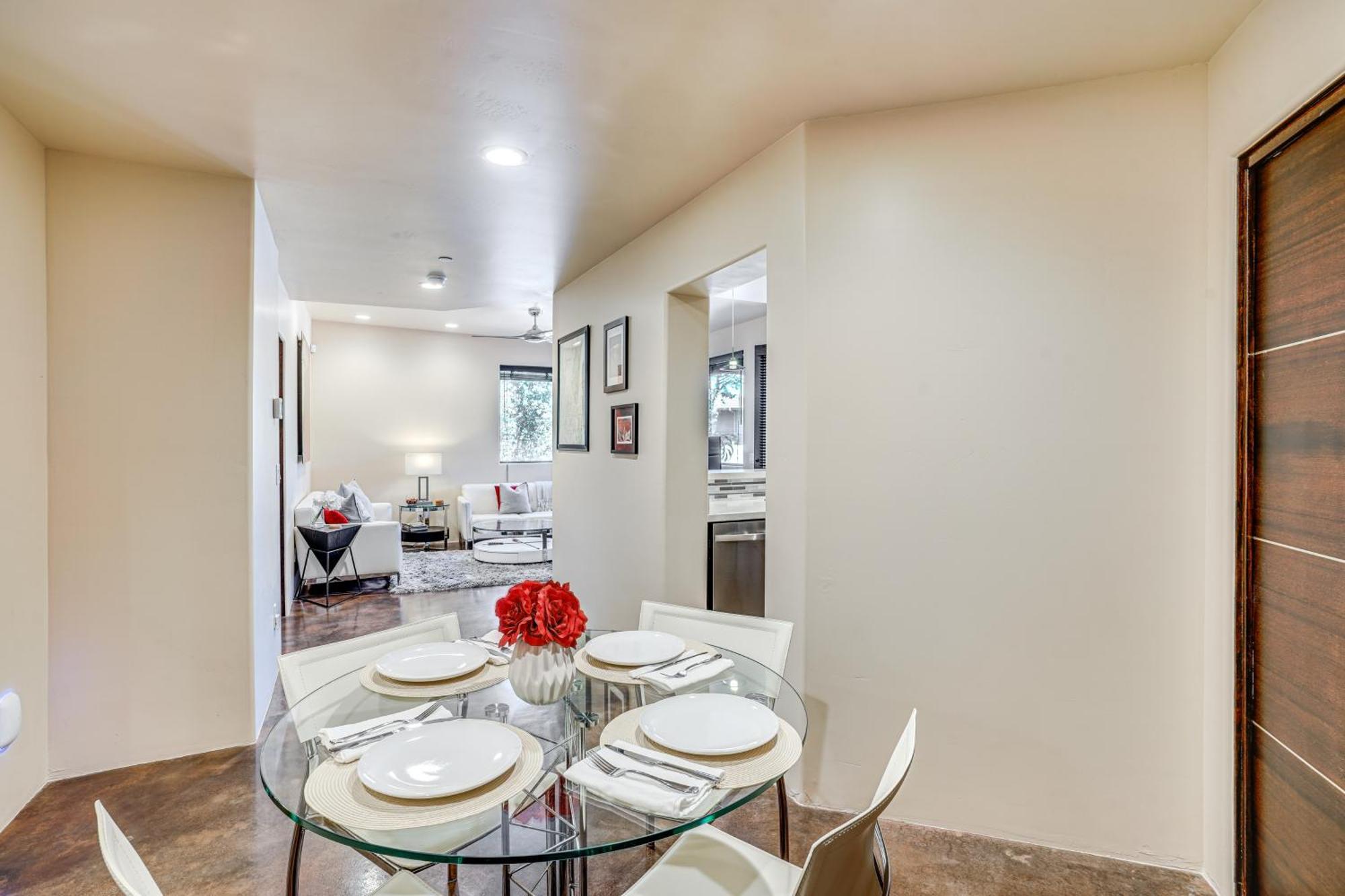 Sedona Couples Retreat With Patio Walk To Trails!公寓 外观 照片