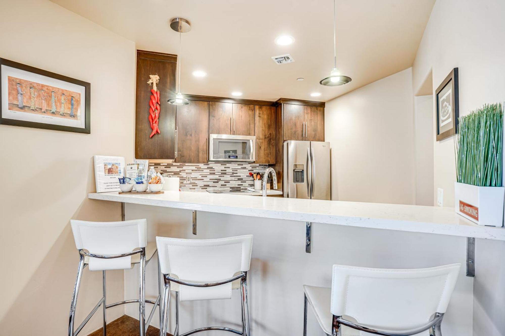 Sedona Couples Retreat With Patio Walk To Trails!公寓 外观 照片